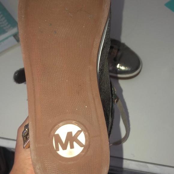 Michael Kors Hightop Gold Sneaker - Picture 5 of 6